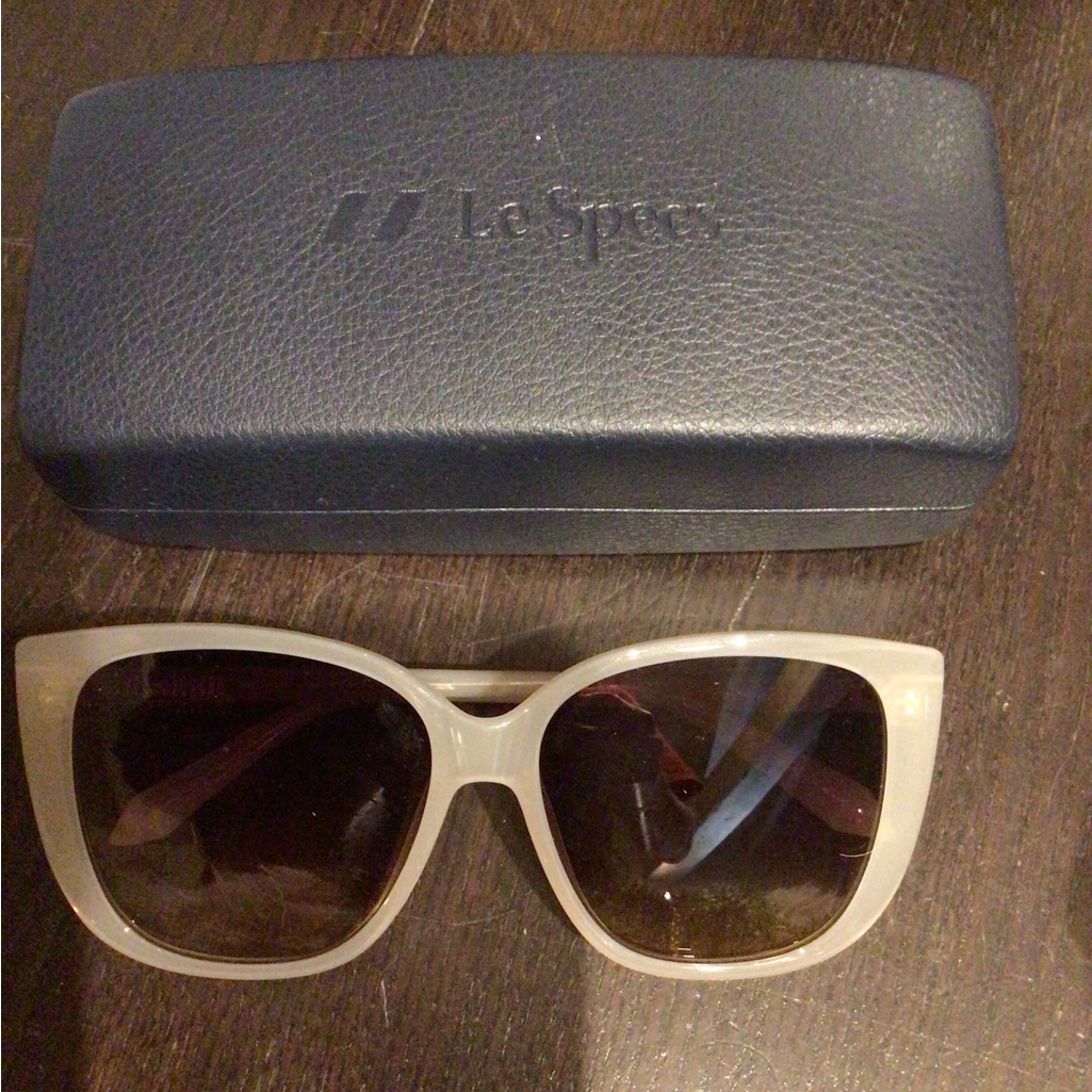 New! Rare Quay Ever After Opulent Cream Cream Frame Sunglasses With Dark Lenses